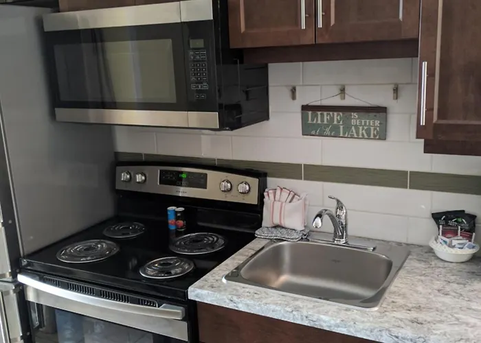 Hotel with pool: Safari Beach Resort